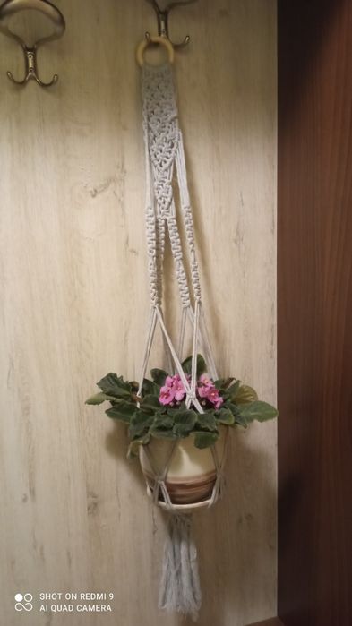 Ръчно изработени макрамета за цветя