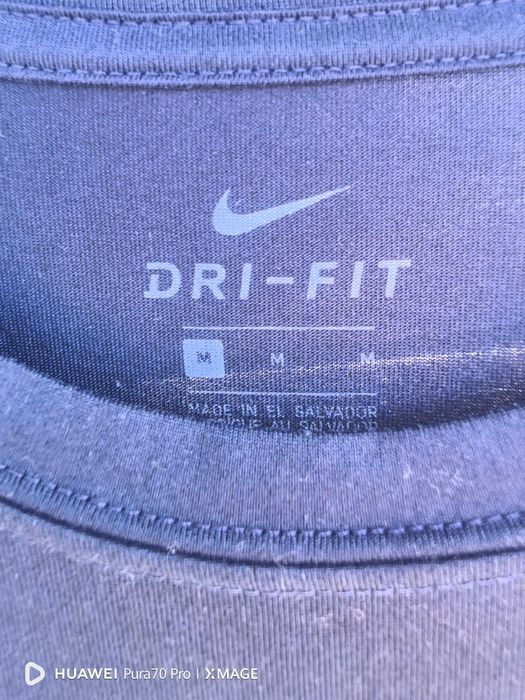 Мъжка тениска Nike M размер