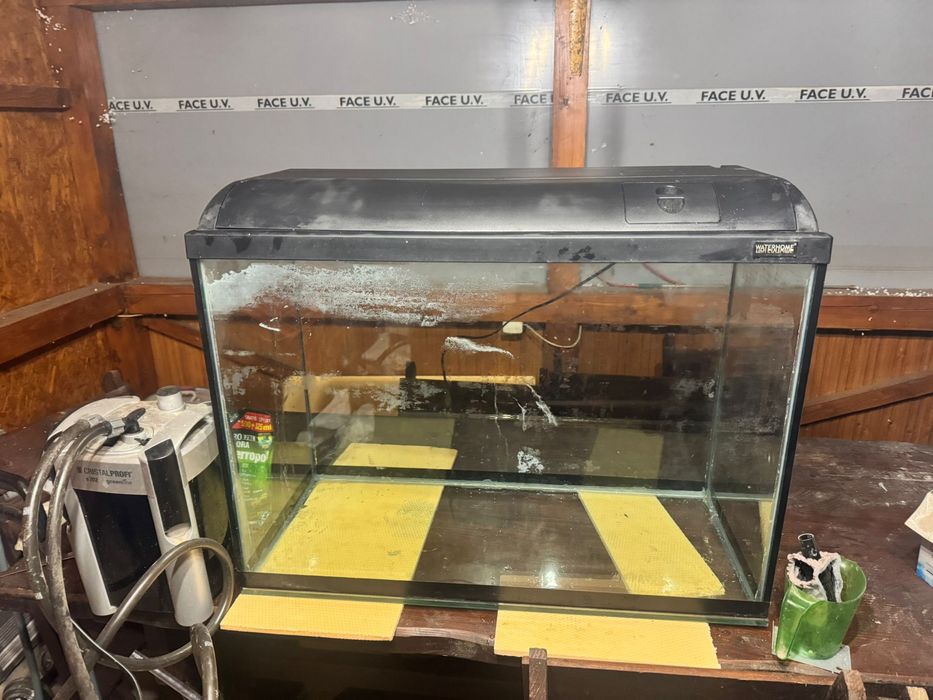 Acvariu 180l cu pompa JBL CristalProfi E702 cu garantie