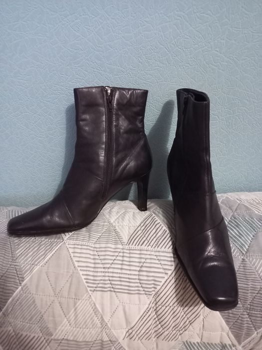 Обувь женская. Замшевая. Кожа