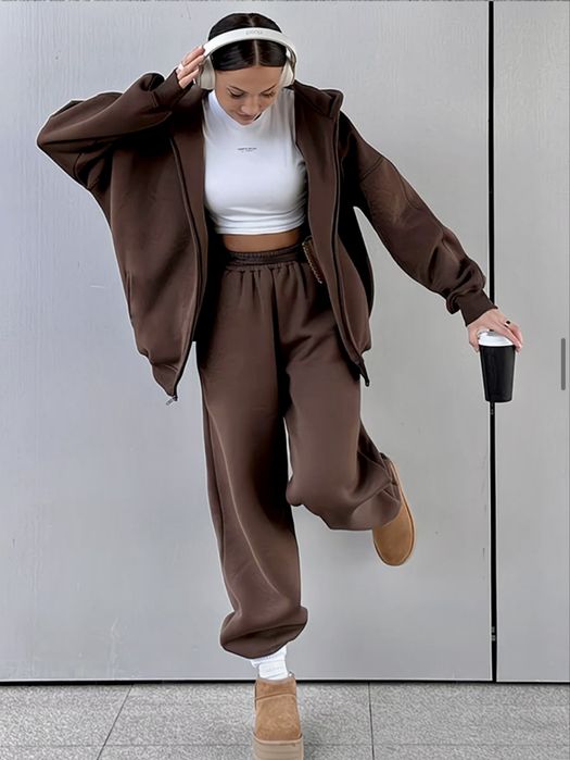 Спортивный костюм