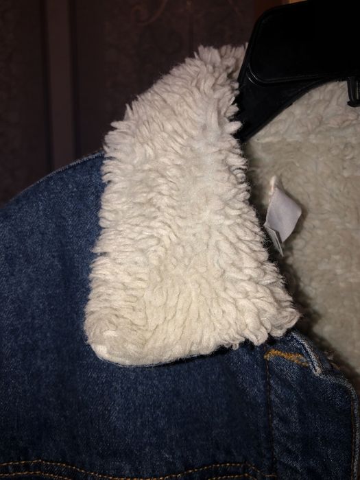 Джинсовая куртка с мехом