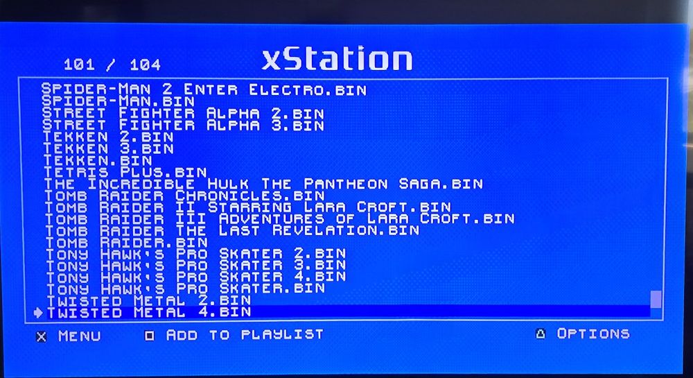 Consola PlayStation 1 modata XStation cu 104 jocuri
