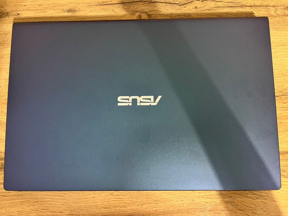 Asus X515 ноутбук