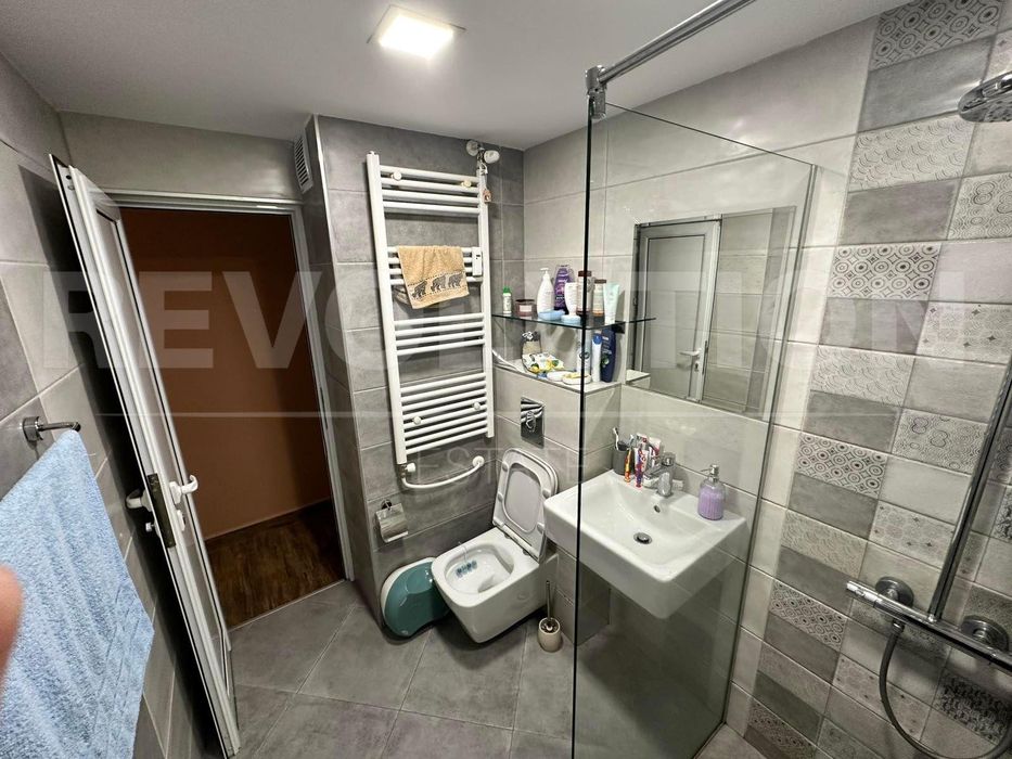 Продава се Тристаен апартамент в София, Обеля 1 - 66 кв.м за 1221 €/кв.м - Снимка #3