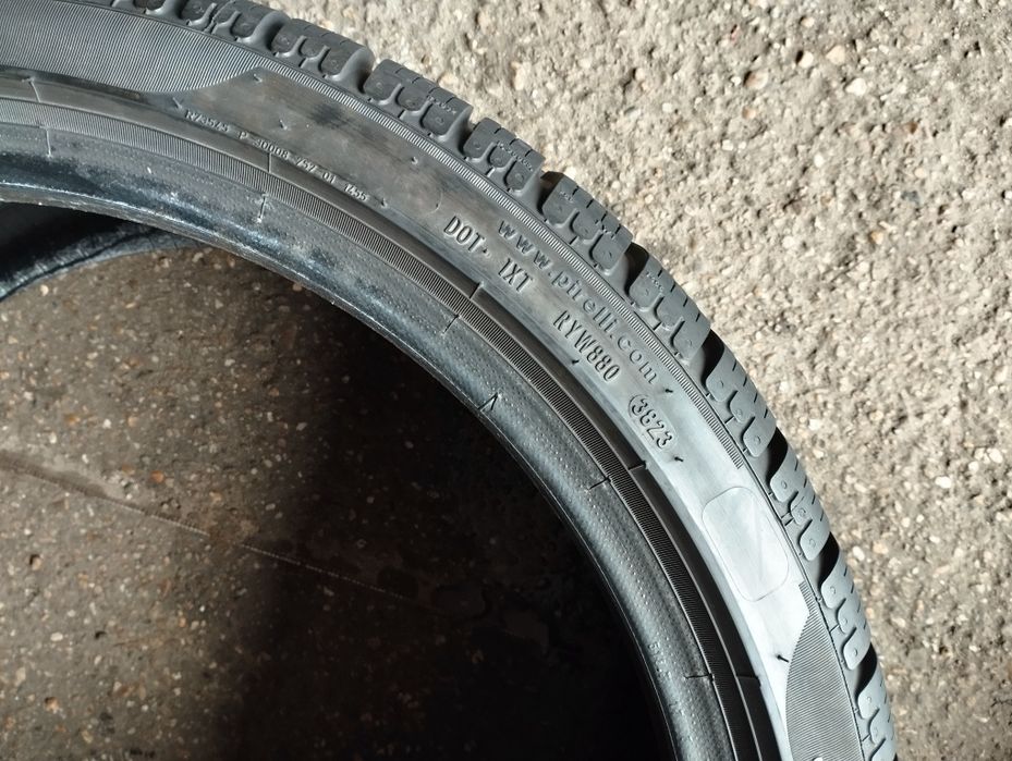 2 buc 283 30 20 .99w Pirelli Sottozero Alpine dot 2023