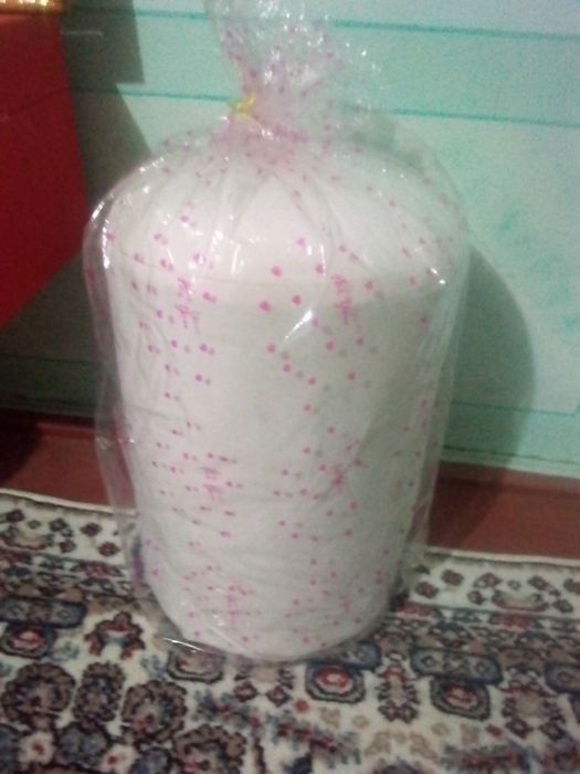 сервант в хорошем состоянии и кароват тумба шкаф пофик стул