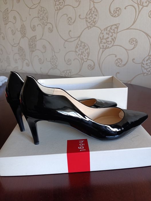 Туфли лаковые женские