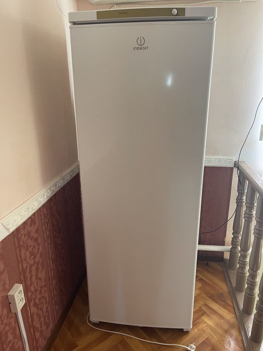 Морозильник Indesit no frost