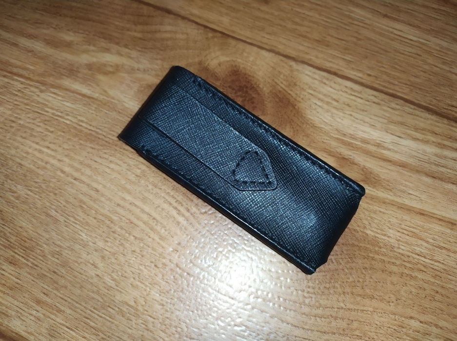 Чехол из натуральной кожи