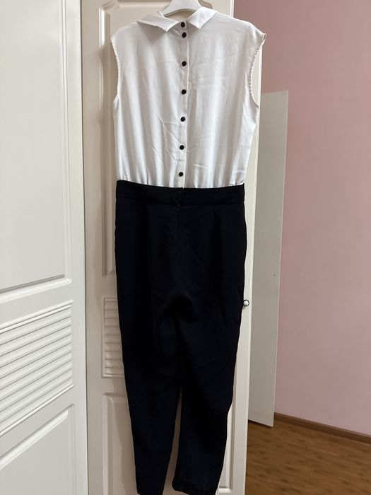 Комбинезон черно-белый