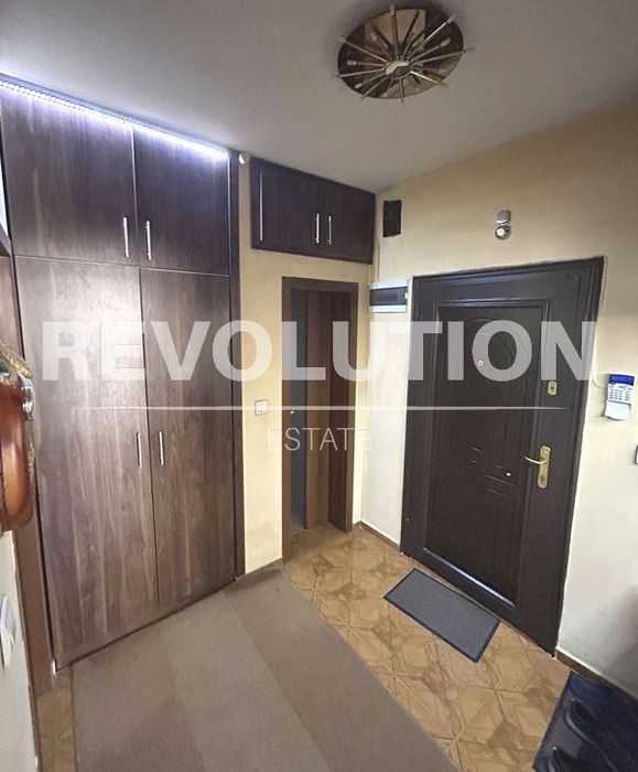 Дава се под наем Четиристаен апартамент в Варна, Лятно кино Тракия - 105 кв.м за 500 € - Снимка #11