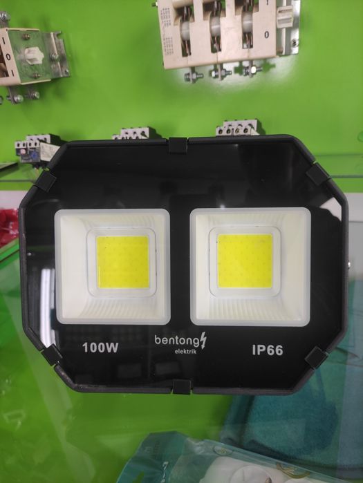 Лед Прожектор 8077  50 ватт до 600 ватт