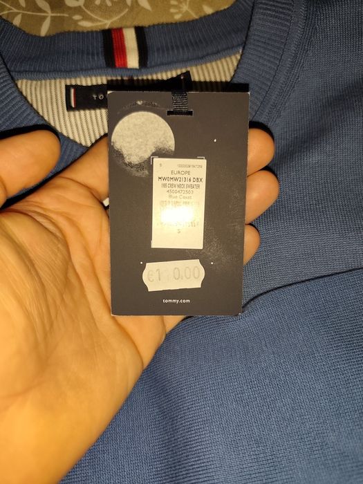 Tommy Hilfiger neck sweater