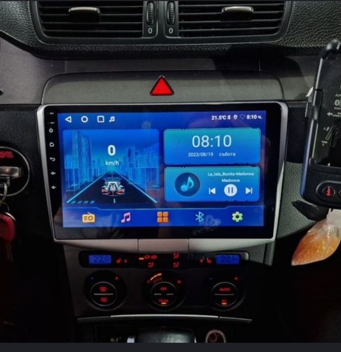 Монтаж на андроид мултимедийни системи, задна камера и парктроник.