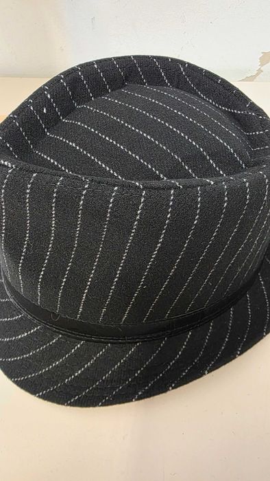 Pălărie Zylioo Trilby Fedora cu lână, 60 cm L – neagră cu dungi