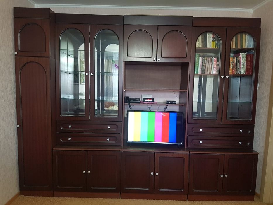 Продам гостинную