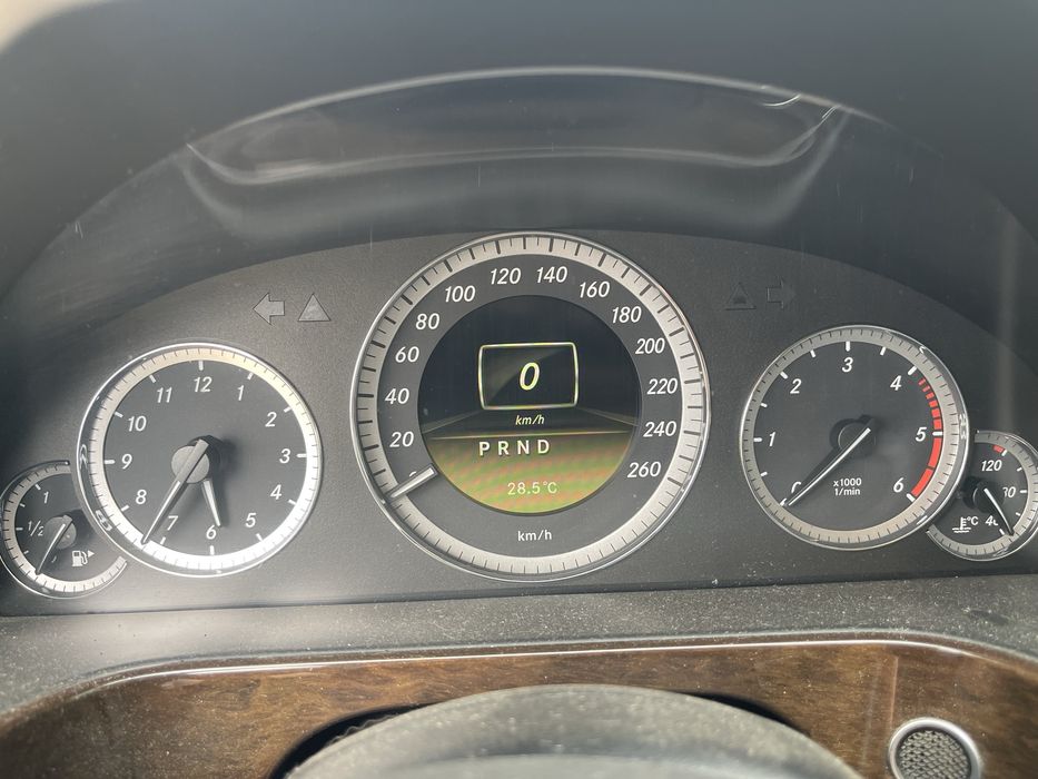 Mercedes E200CDI комби на части