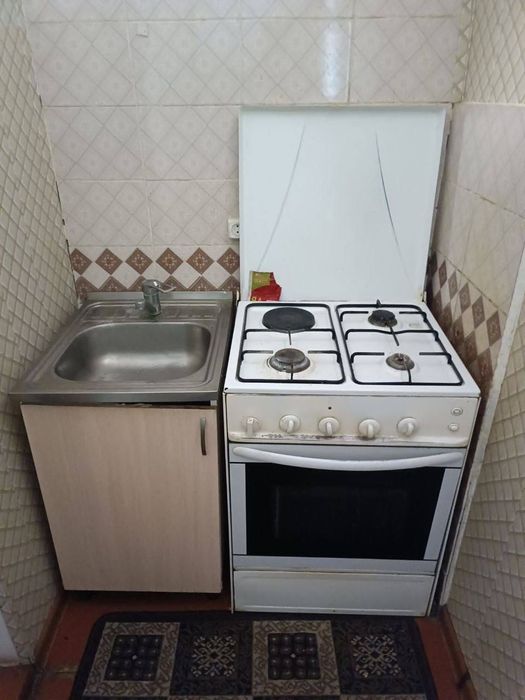 Сдается 1 комнатная квартира 
С обстановкой 
В горде Алмалыке