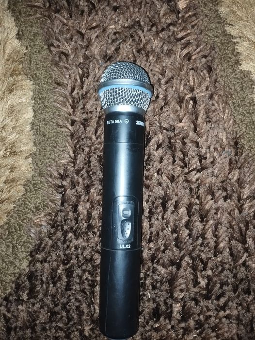 Продам микрофон shure