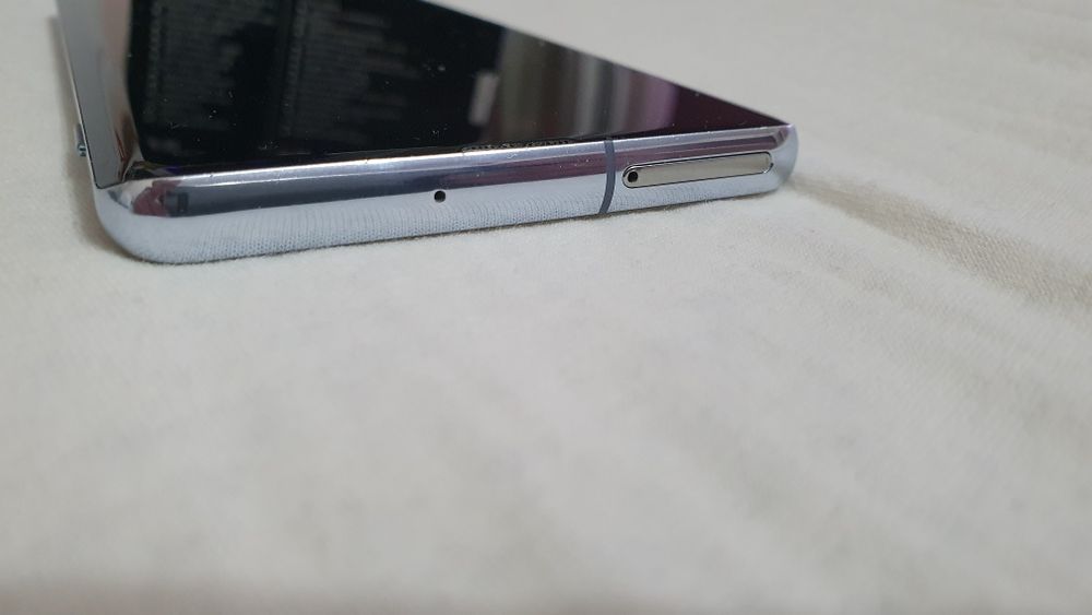 Samsung S10+ , dual SIM, 128 gb, pata pe display