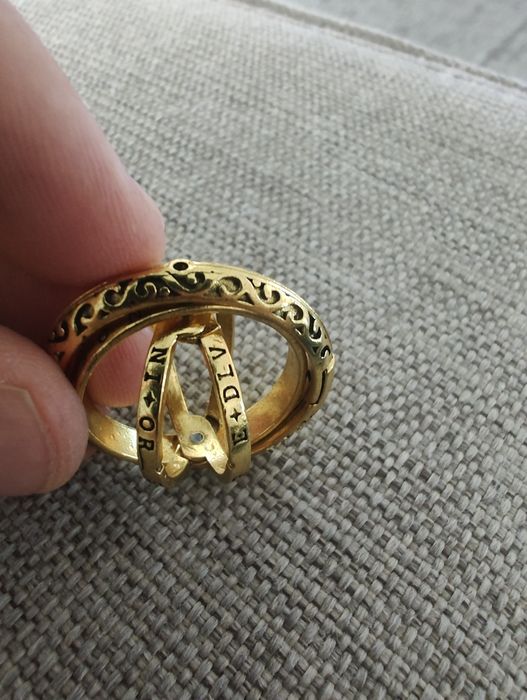 Inel astronomic unisex