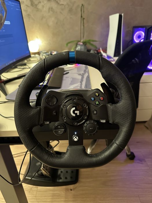 Volan Logitech G923 Trueforce - Xbox / PC