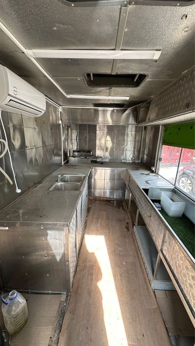 Продаётся фудтрак.