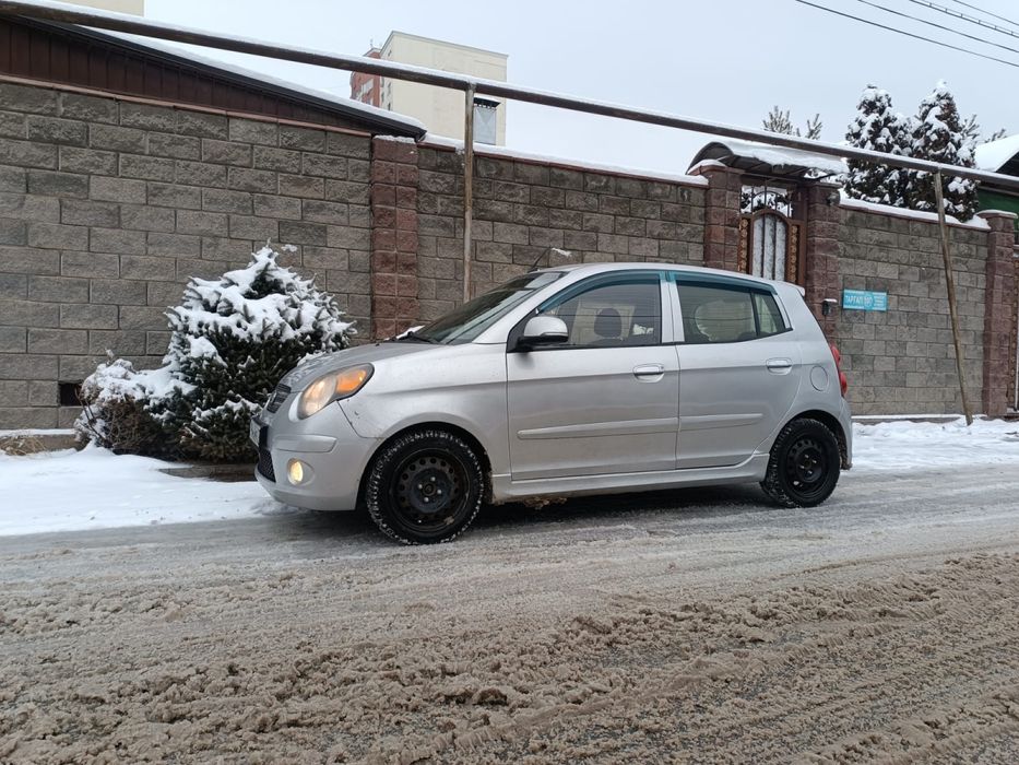 Продаётся Kia Morning, серебристый