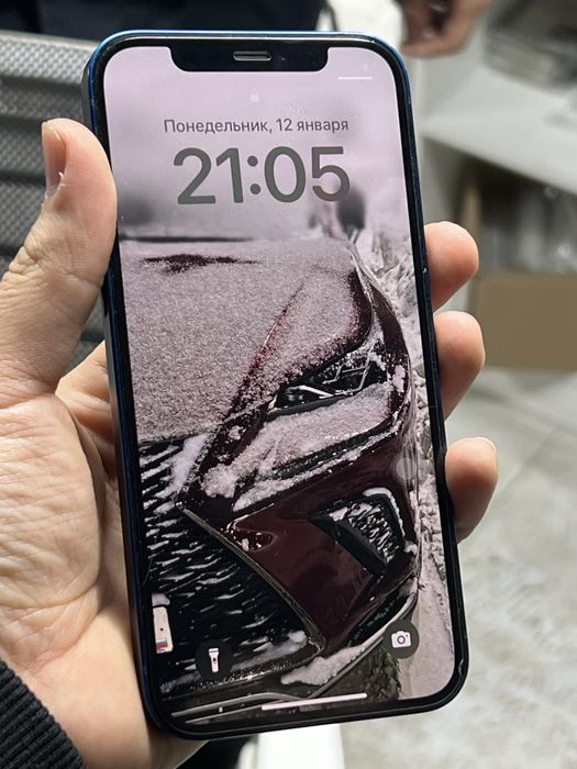 iPhone 64GB синий