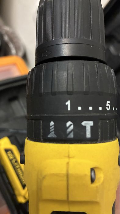 Продам шуруповерт Stanley