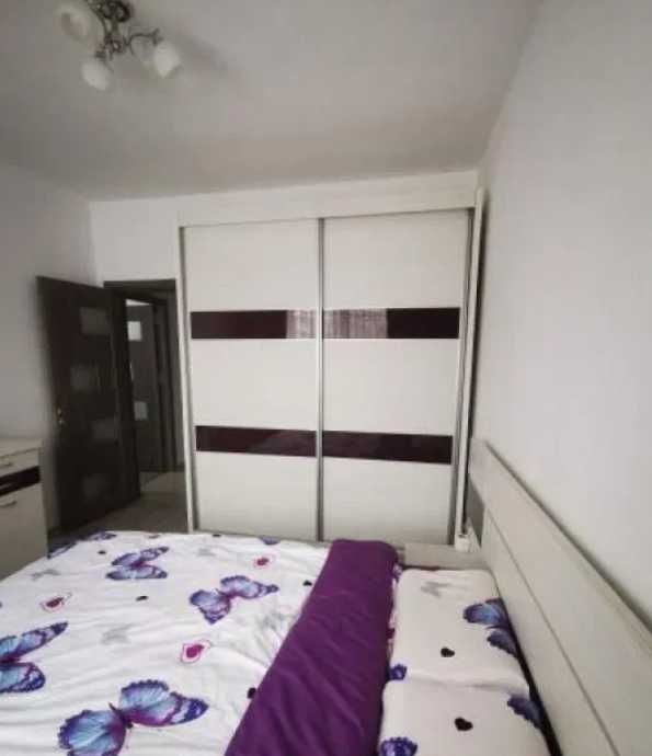 Дава се под наем Тристаен апартамент в Пловдив, Център - 76 кв.м за 219.3 € - Снимка #2