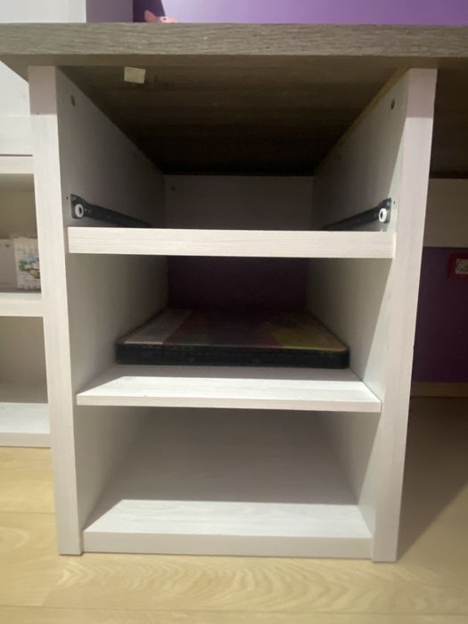 Голямо масивно бюро