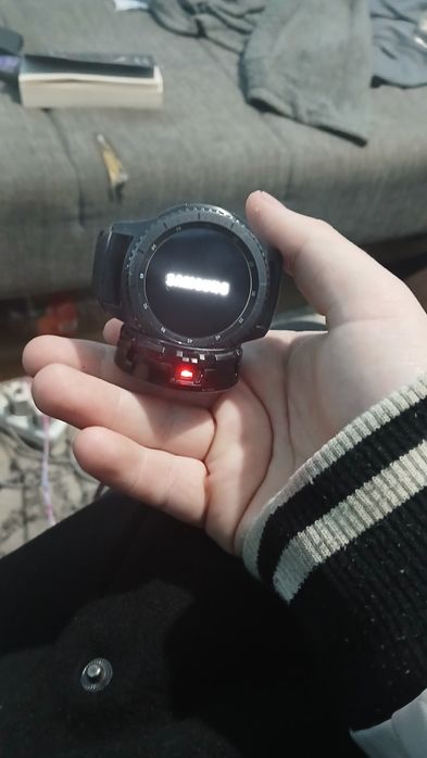 URGENT Vand smartwatch samsung gear 3 frontier nefolosit