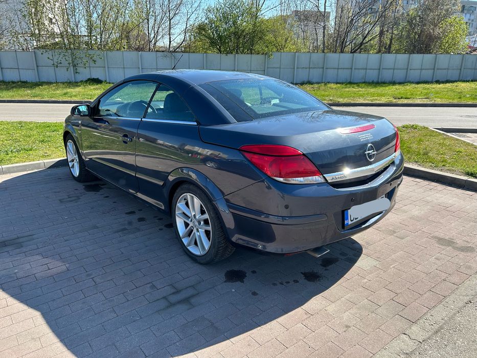 OPEL Astra 1.8i rwintop