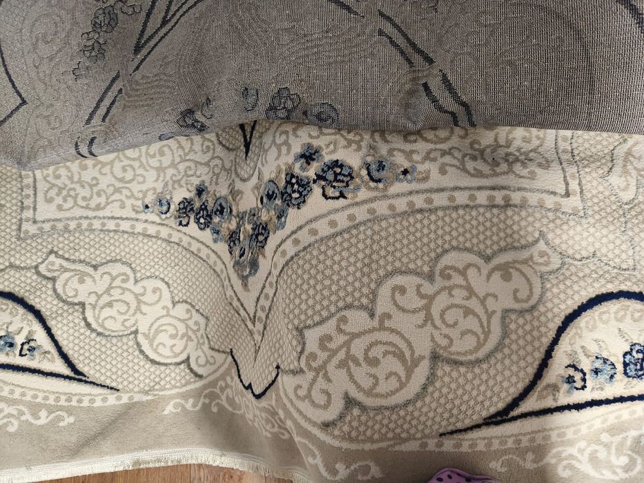 Продаётся натуральная ковёр.