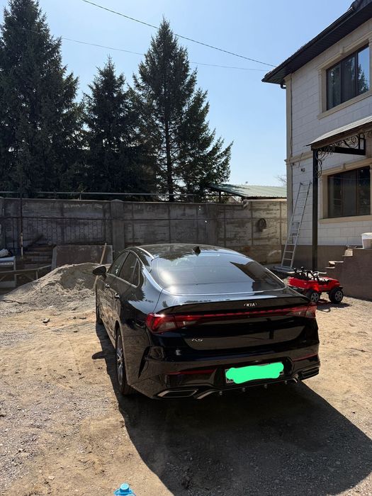 Автомобиль киа к5