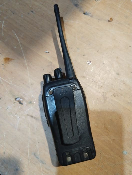 Продам рации 3 штуки бу