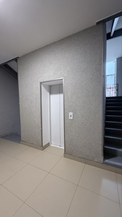 Продам 2 ком кв 65 м2