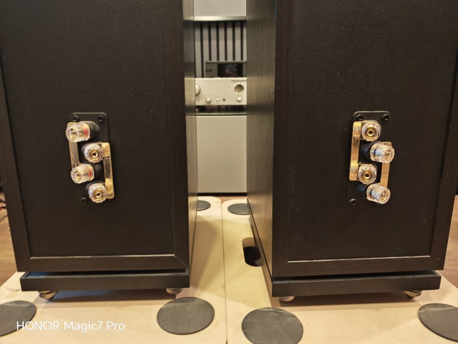 Boxe podea Wharfedale Diamond 230 150w RMS