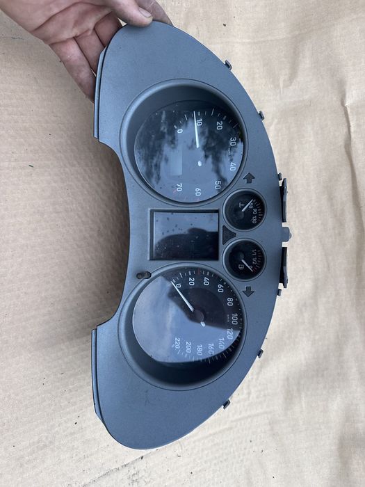 Километраж/Табло Seat Ibiza 2008Година