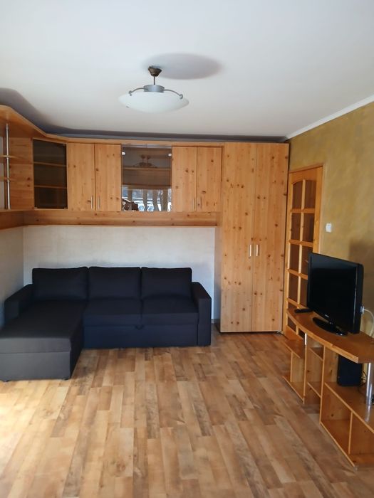 Închiriez garsoniera în Ploiești.