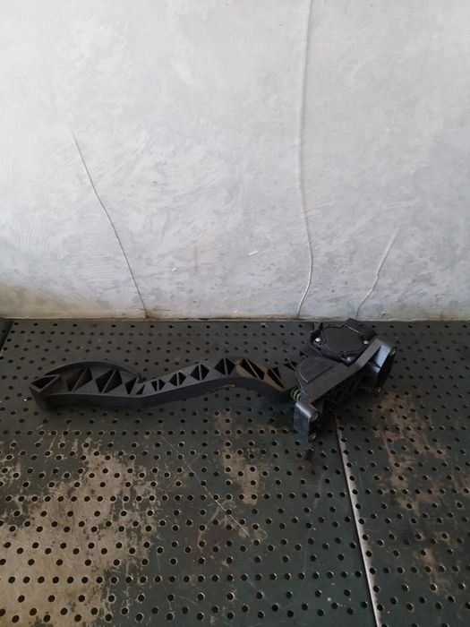 Pedala acceleratie 1.9 jtd alfa romeo 147 937 0281002380 46755863