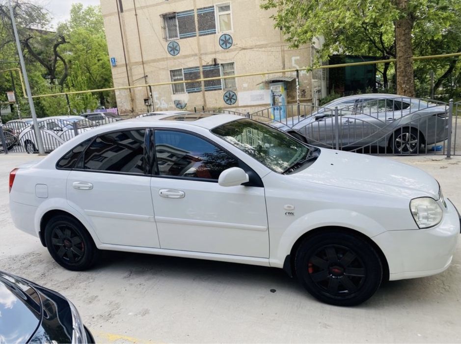 Срочно продаётся ласетти 2013 автомат