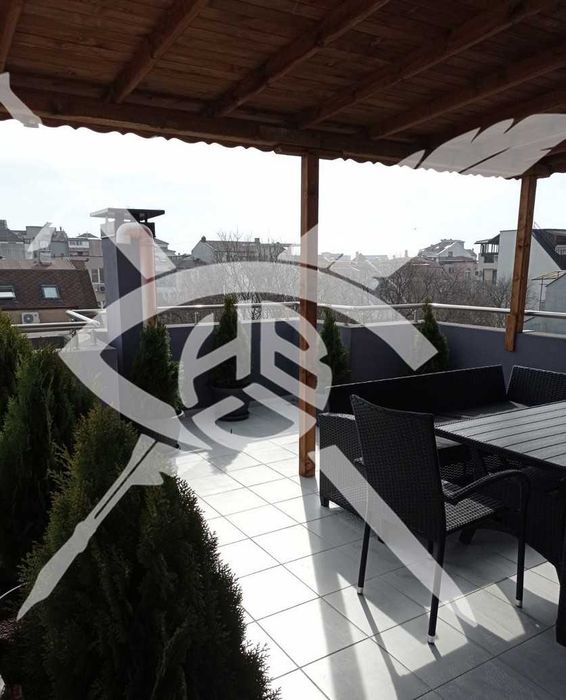 Четиристаен апартамент в кв.Колхозен пазар - 47111