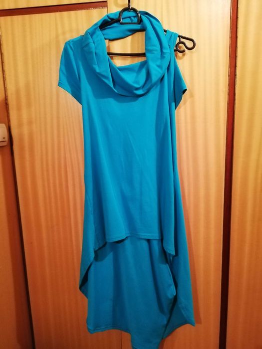 Тюркоазена Рокля