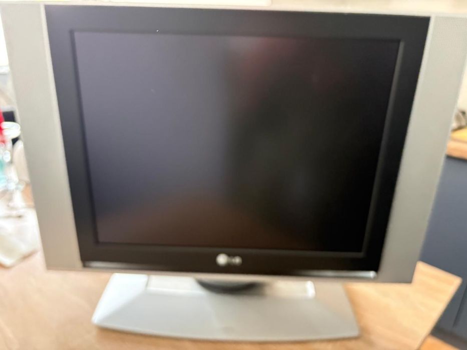 Телевизор LG, настольный