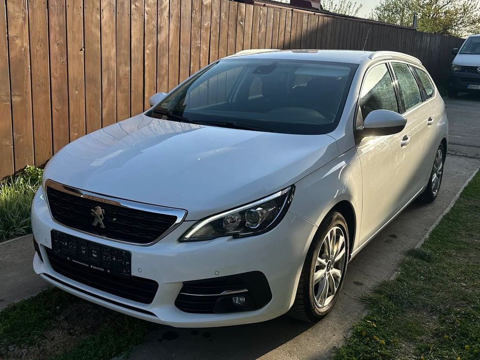 Peugeot 308 Camera 360,Faruri/stopuri Led,Incalzire scaune