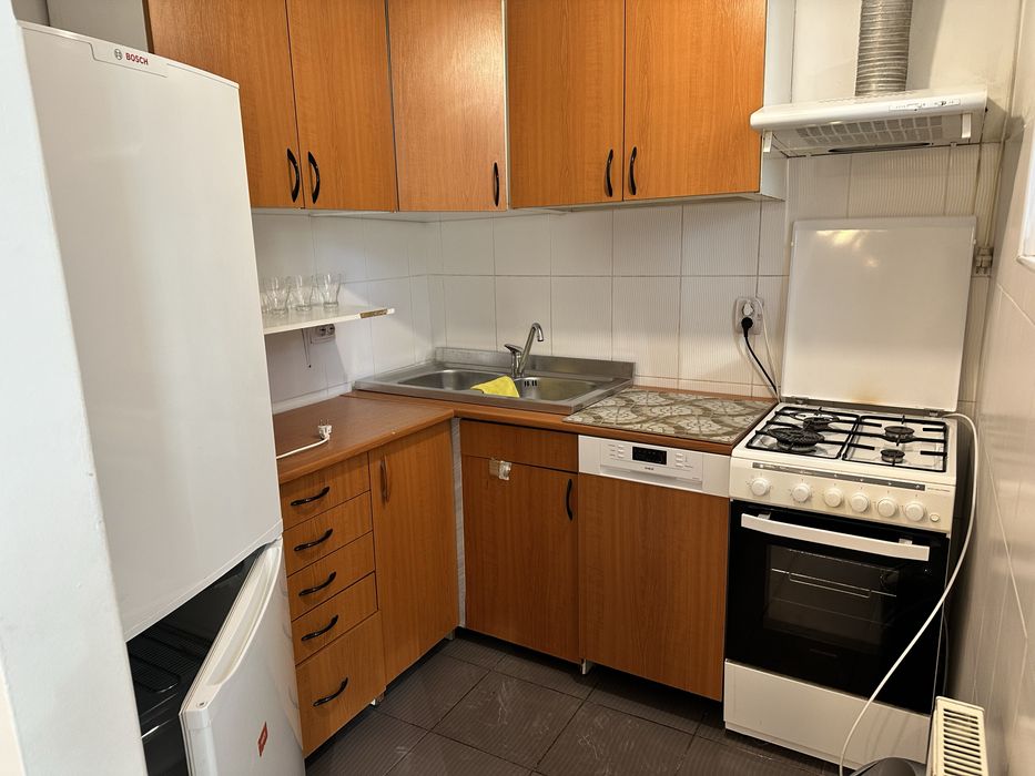Pers fiz inchiriez casa Calea Turzii 4 camere,4 bai