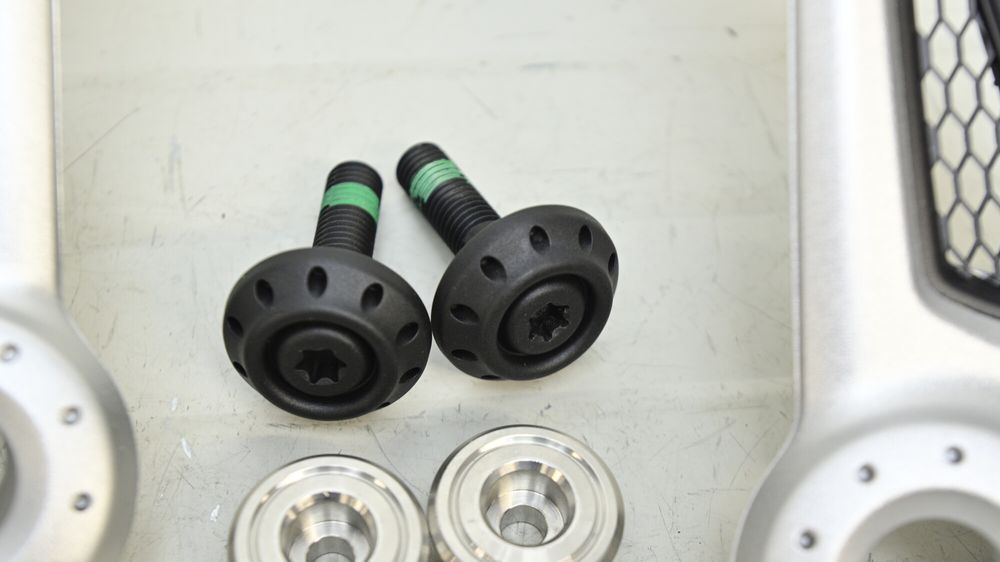 Set Suporti Prinderi Sa Stanga Dreapta BMW RnineT 2017 - 2024